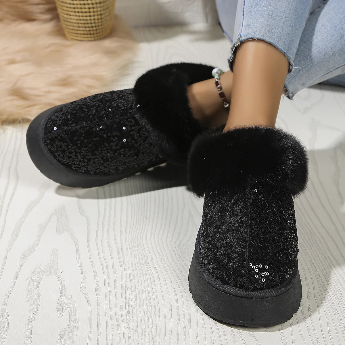 New 2024 Fashion Sequined Cloth Warm Snow Boots Woman Non-Slip Thicken Plush Ankle Booties Faux Fur Winter Boots Women