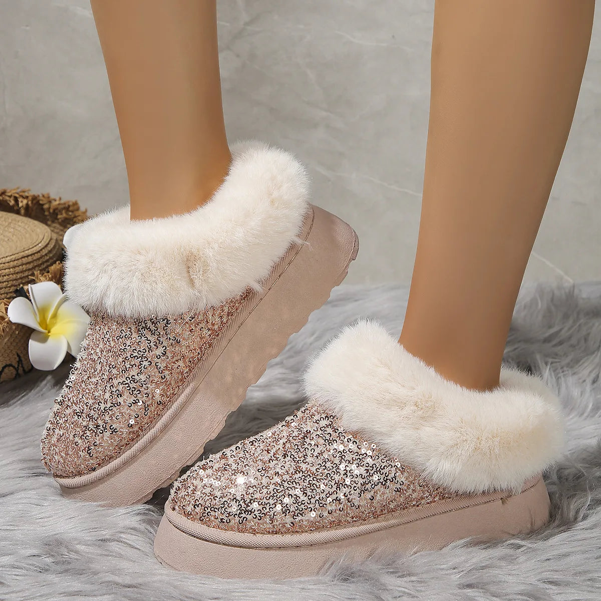 New 2024 Fashion Sequined Cloth Warm Snow Boots Woman Non-Slip Thicken Plush Ankle Booties Faux Fur Winter Boots Women